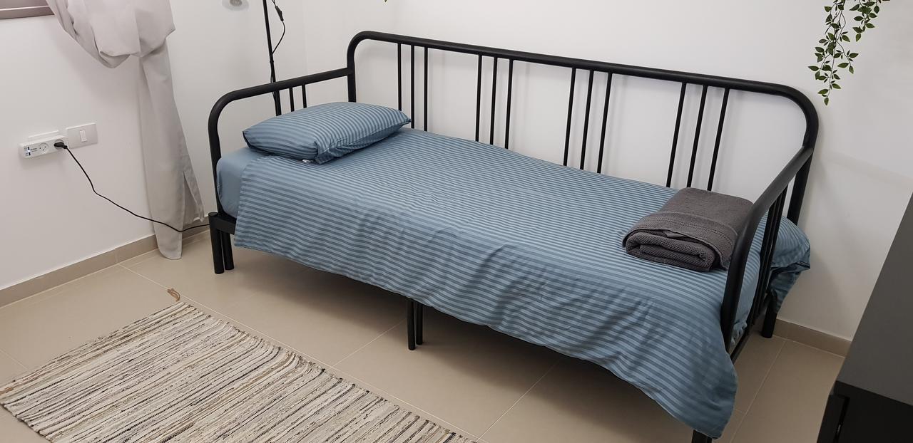 Private Bed/Bathroom In Нетанья Екстер'єр фото